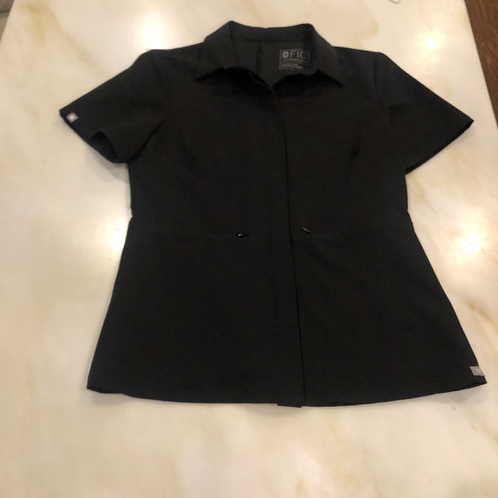 ⚡️FIGS⚡️scrub black short sleeve jacket